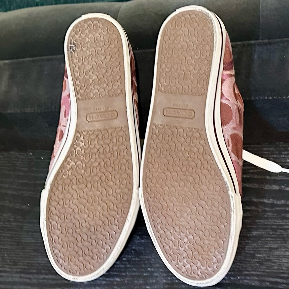 Vintage Classic Coach sneakers EUC 9.5 - Picture 2 of 9